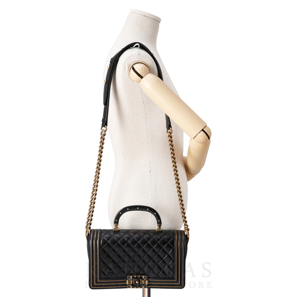 CHANEL(USED)샤넬  시즌 보이백