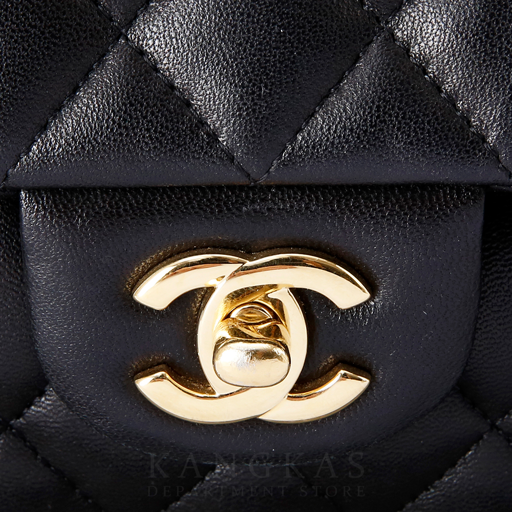 CHANEL(USED)샤넬  클래식 미듐 블랙