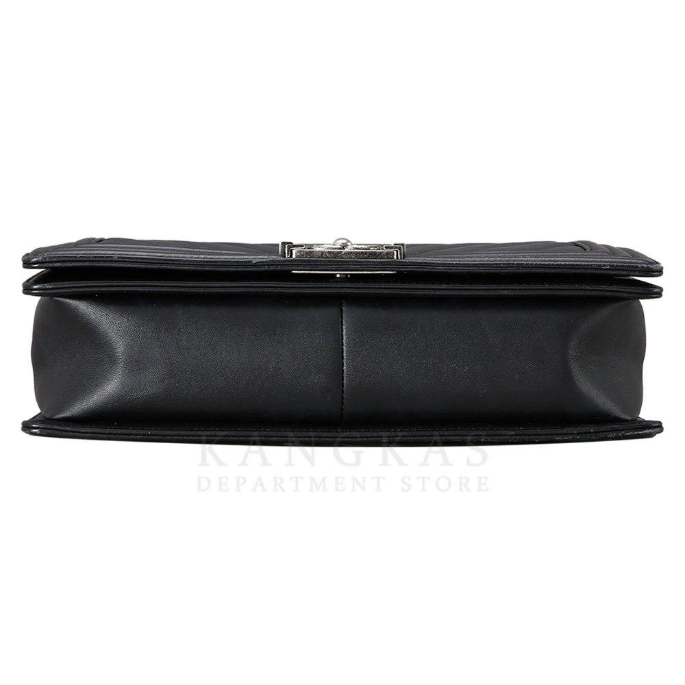 CHANEL(USED)샤넬 보이샤넬 쉐브론 뉴미듐