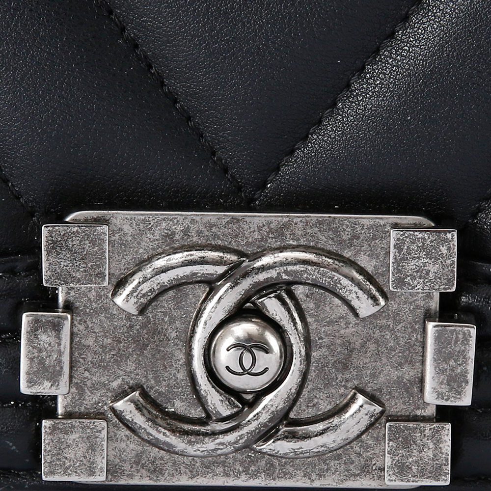 CHANEL(USED)샤넬 보이샤넬 쉐브론 뉴미듐