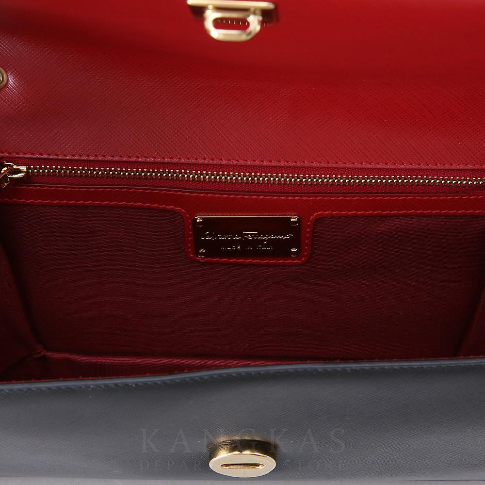 FERRAGAMO(USED) 페레가모 바라리본 체인 숄더백
