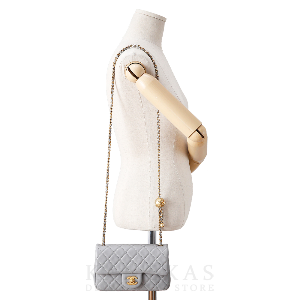 CHANEL(USED)샤넬 클래식 램스킨 뉴미니 골든볼