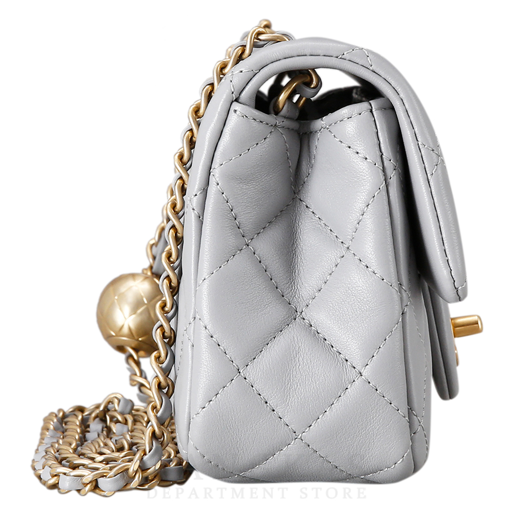 CHANEL(USED)샤넬 클래식 램스킨 뉴미니 골든볼