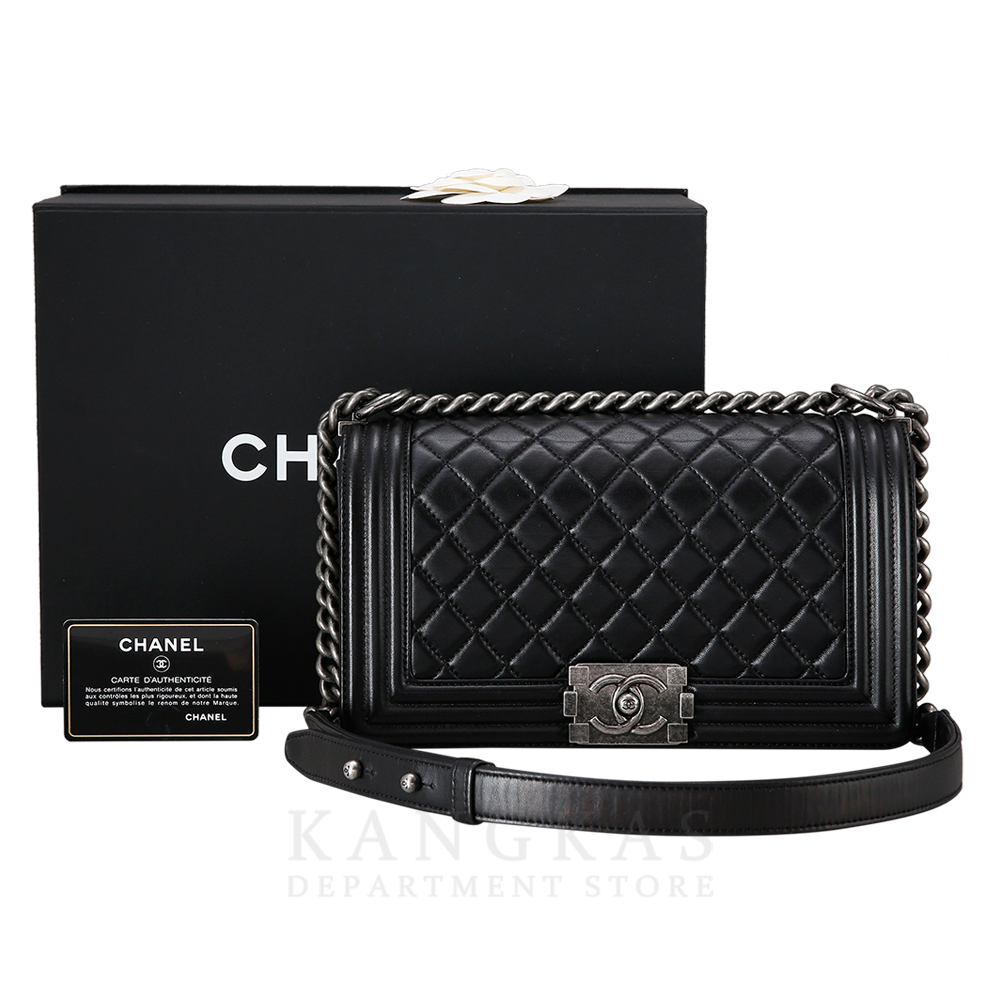 CHANEL(USED)샤넬 보이샤넬 미듐 램스킨