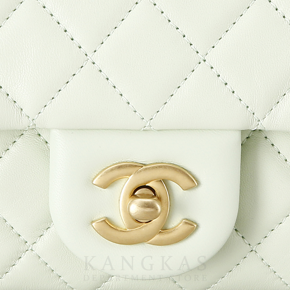 CHANEL 샤넬 쁘띠삭 골든볼  (새상품)  NEW PRODUCT