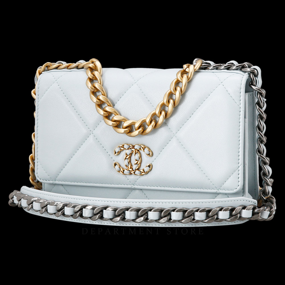 CHANEL 샤넬 19 WOC  (새상품)  NEW PRODUCT