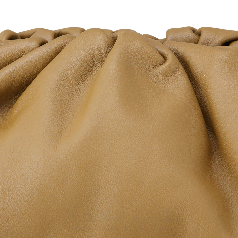 BOTTEGA VENETA(USED)보테가베네타 인트레치아토 만두 클러치