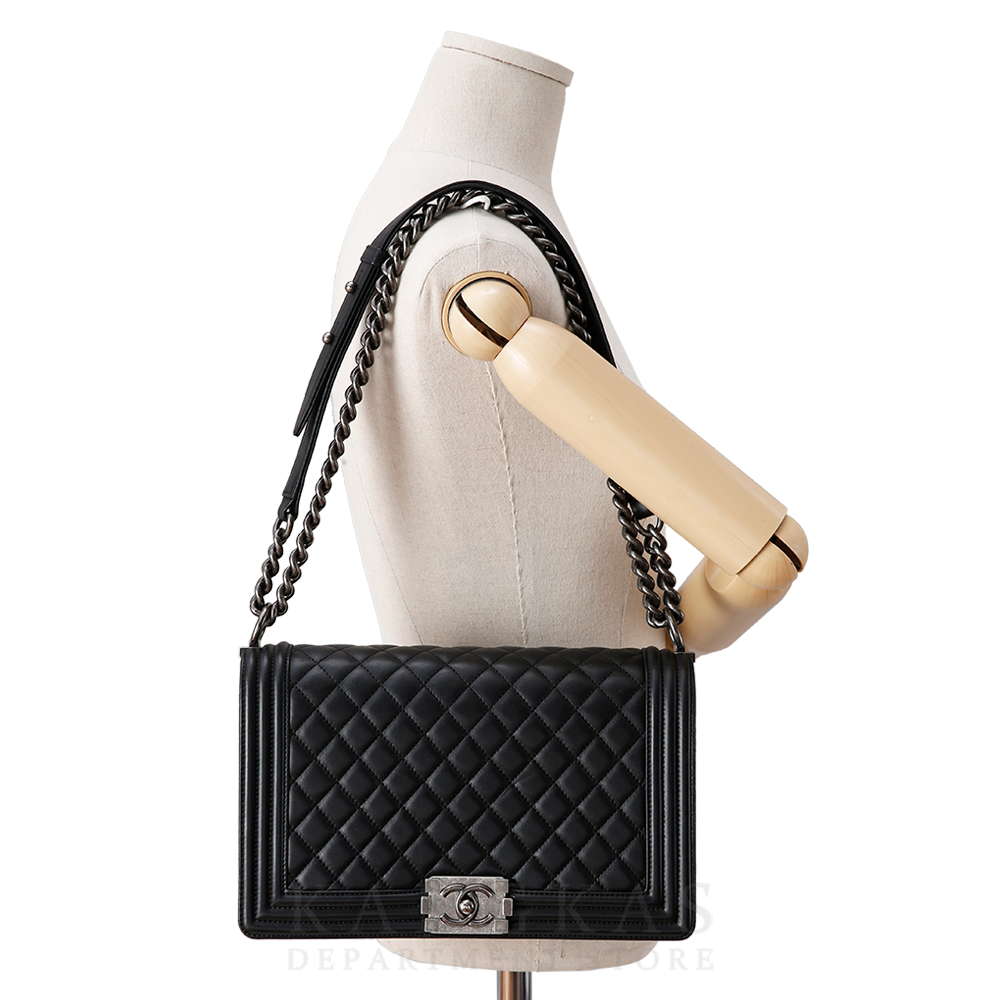 CHANEL(USED)샤넬 보이샤넬  뉴미듐