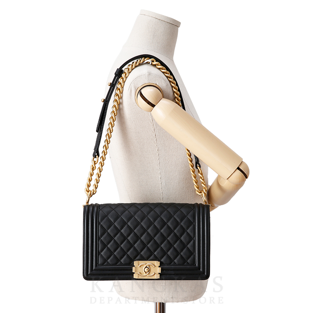 CHANEL(USED)샤넬 보이샤넬 카프스킨 미듐 블랙