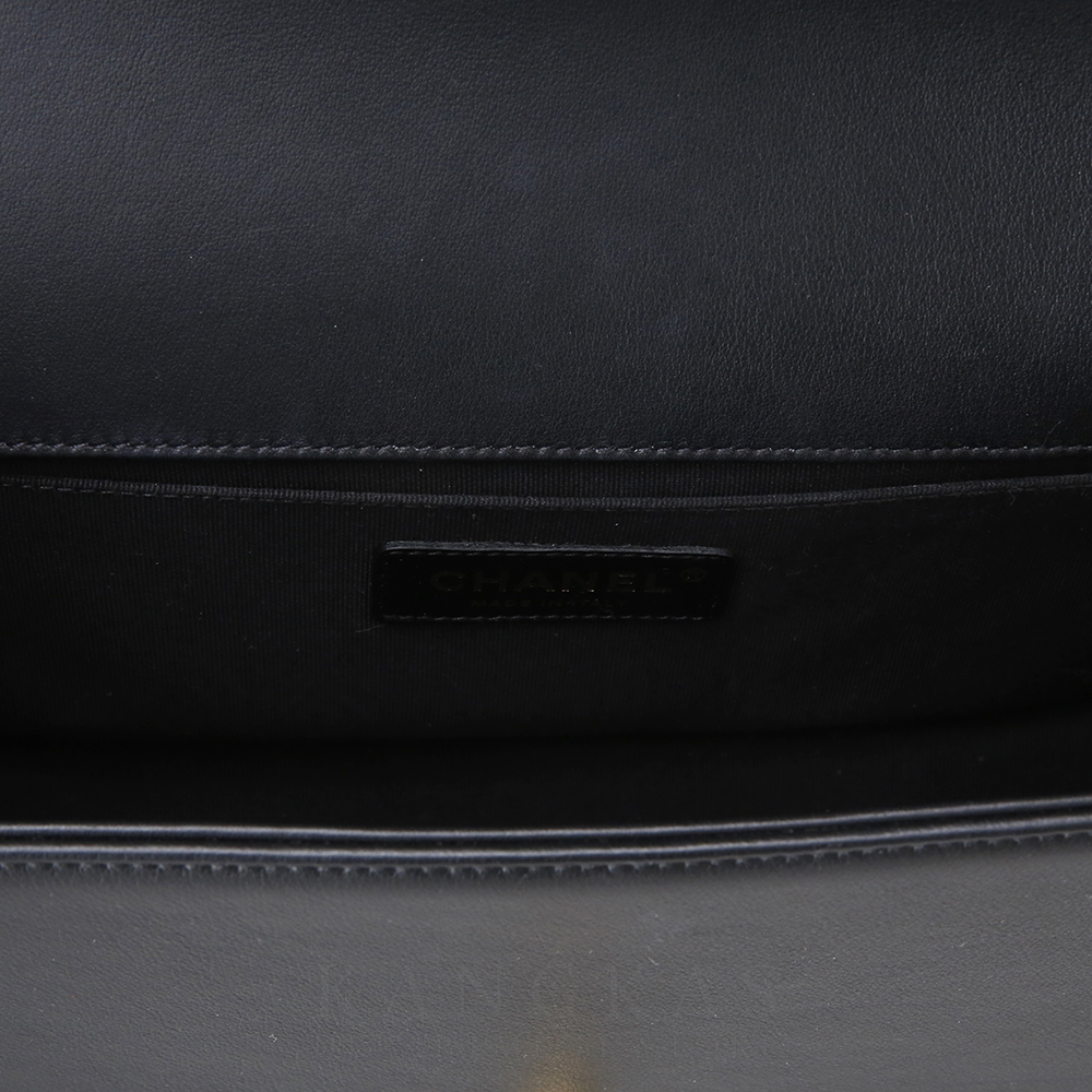 CHANEL(USED)샤넬 보이샤넬 카프스킨 미듐 블랙