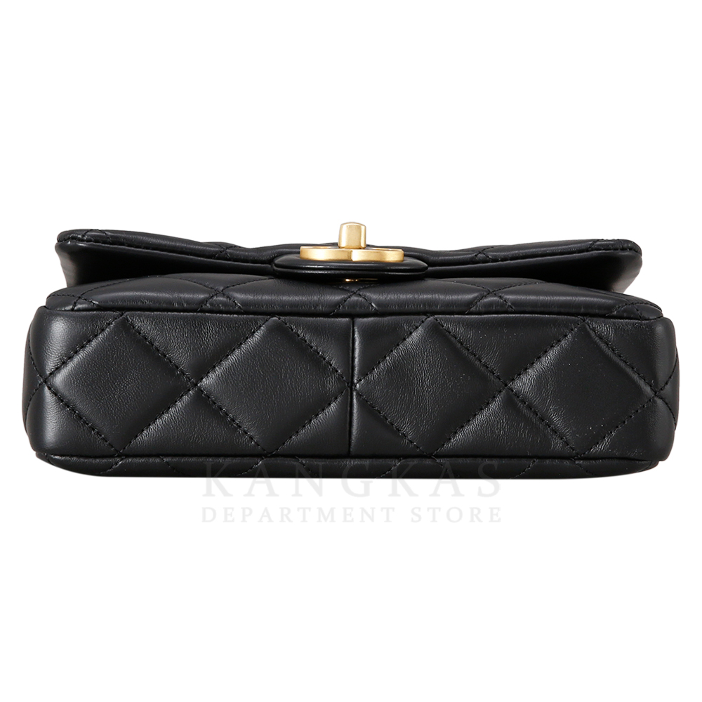 CHANEL(NEW)샤넬 시즌 체인숄더 (새상품) NEW PRODUCT
