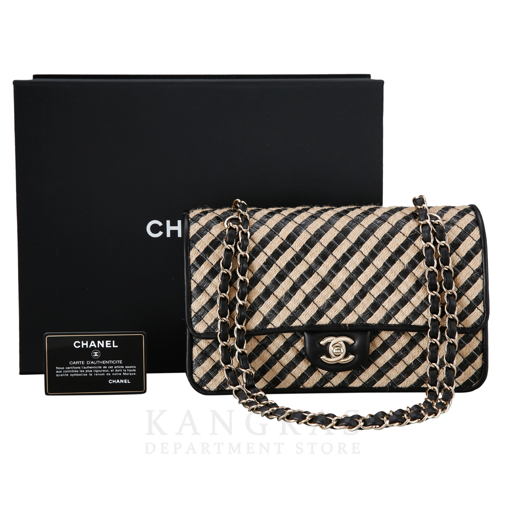 CHANEL(NEW)샤넬 시즌 클래식 라탄 미듐 (새상품) NEW PRODUCT