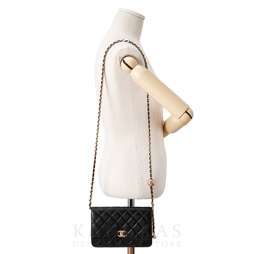 CHANEL(USED) 샤넬 클래식 램스킨 골든볼 WOC