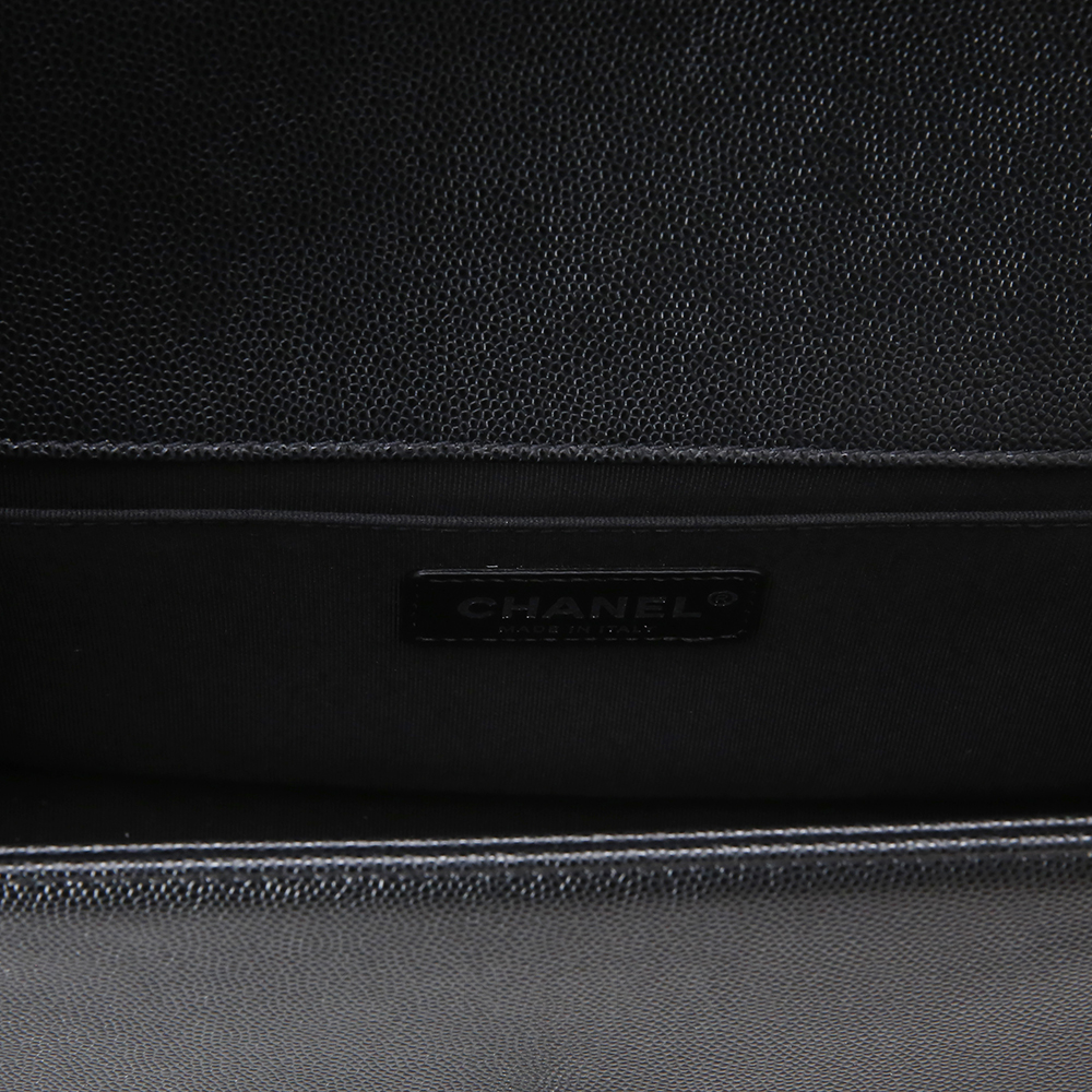 CHANEL(USED)샤넬 보이샤넬 캐비어 미듐 은장