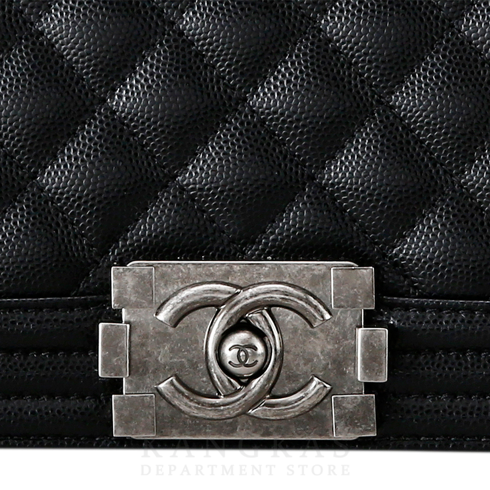 CHANEL(USED)샤넬 보이샤넬 캐비어 미듐 은장