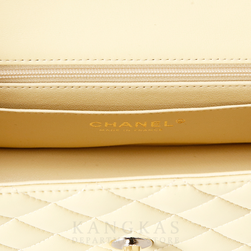 CHANEL(NEW)샤넬 클래식 램스킨 뉴미니 탑핸들 (새상품) NEW PRODUCT