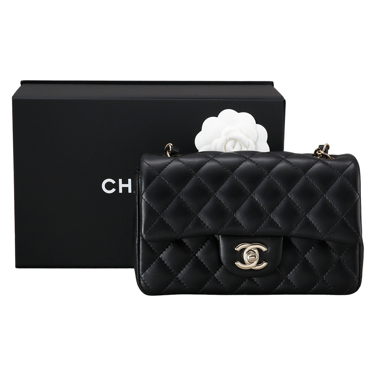 CHANEL(USED)샤넬 클래식 램스킨 뉴미니 크로스백