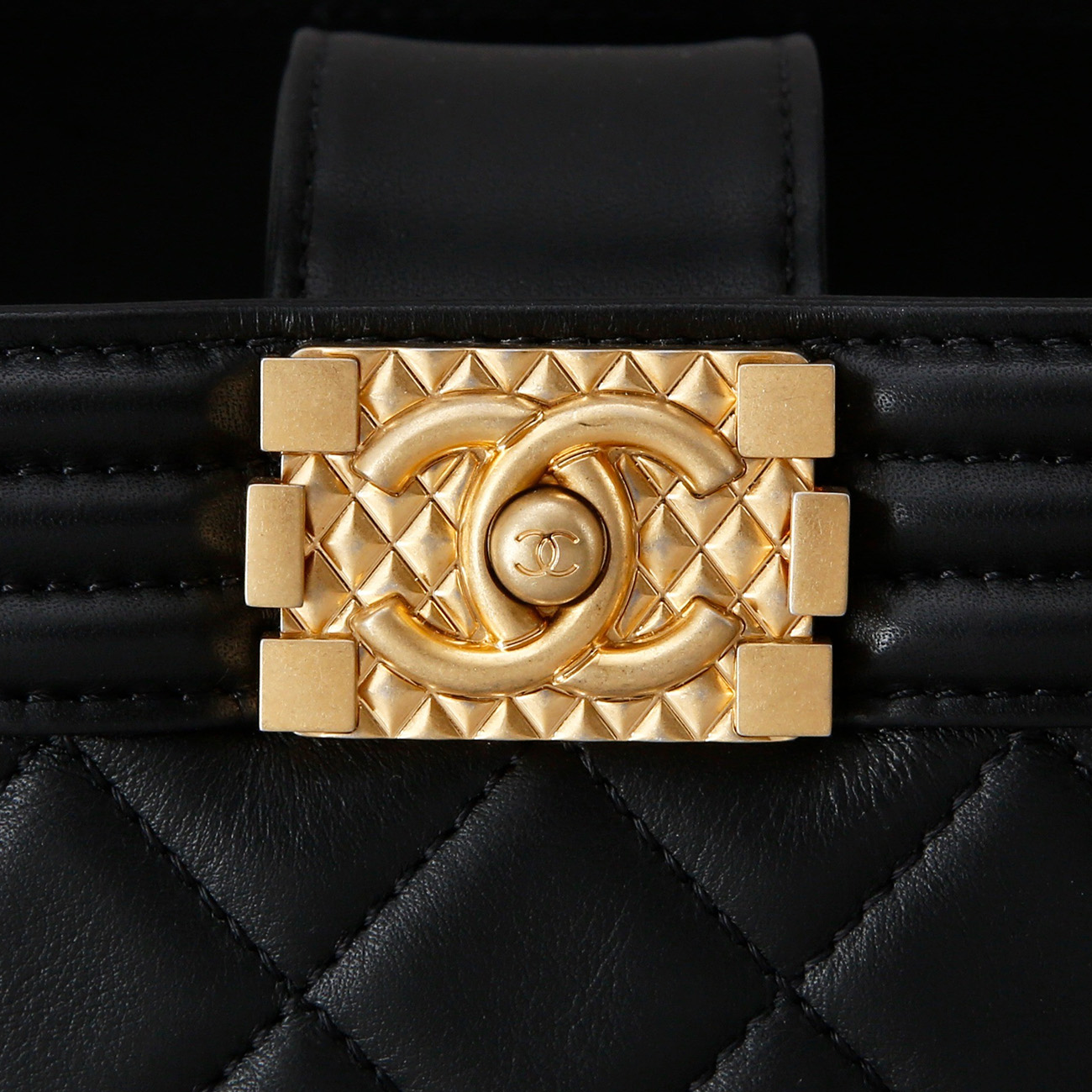 CHANEL(USED)샤넬 시즌 보이샤넬 버킷 토트백