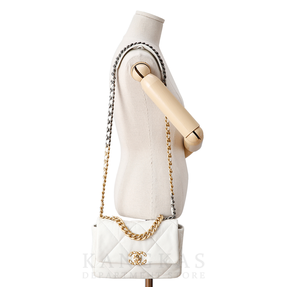CHANEL(USED)샤넬 19백 스몰 화이트