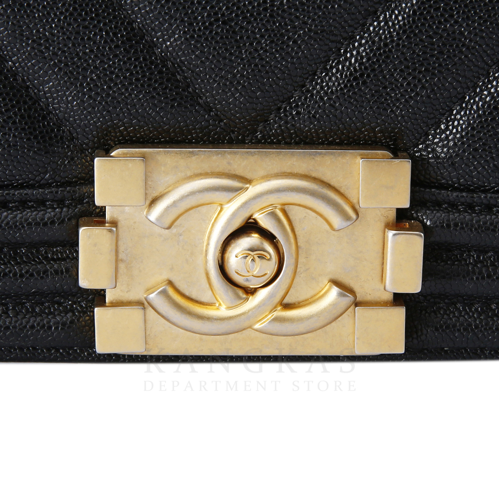 CHANEL(USED)샤넬 캐비어 보이샤넬 쉐브론 미듐
