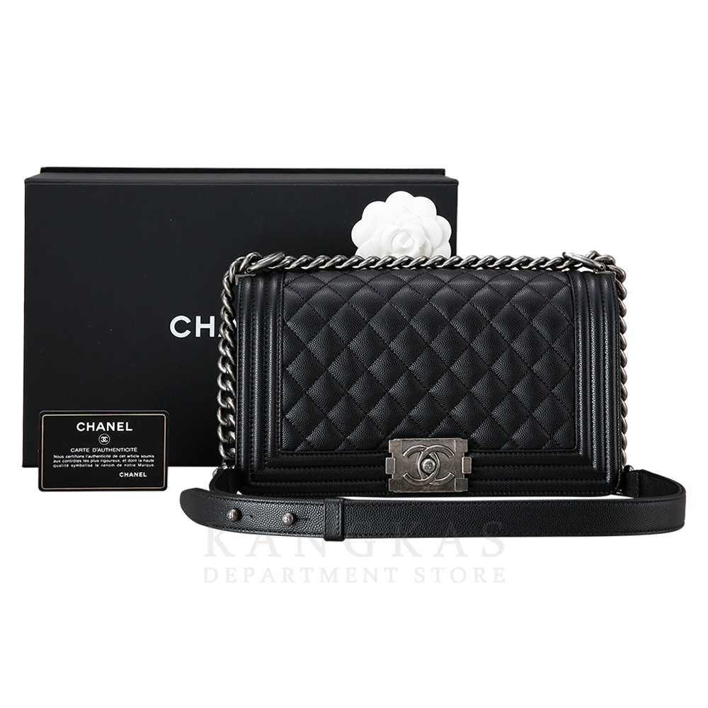 CHANEL(USED)샤넬 보이샤넬 캐비어 미듐 은장