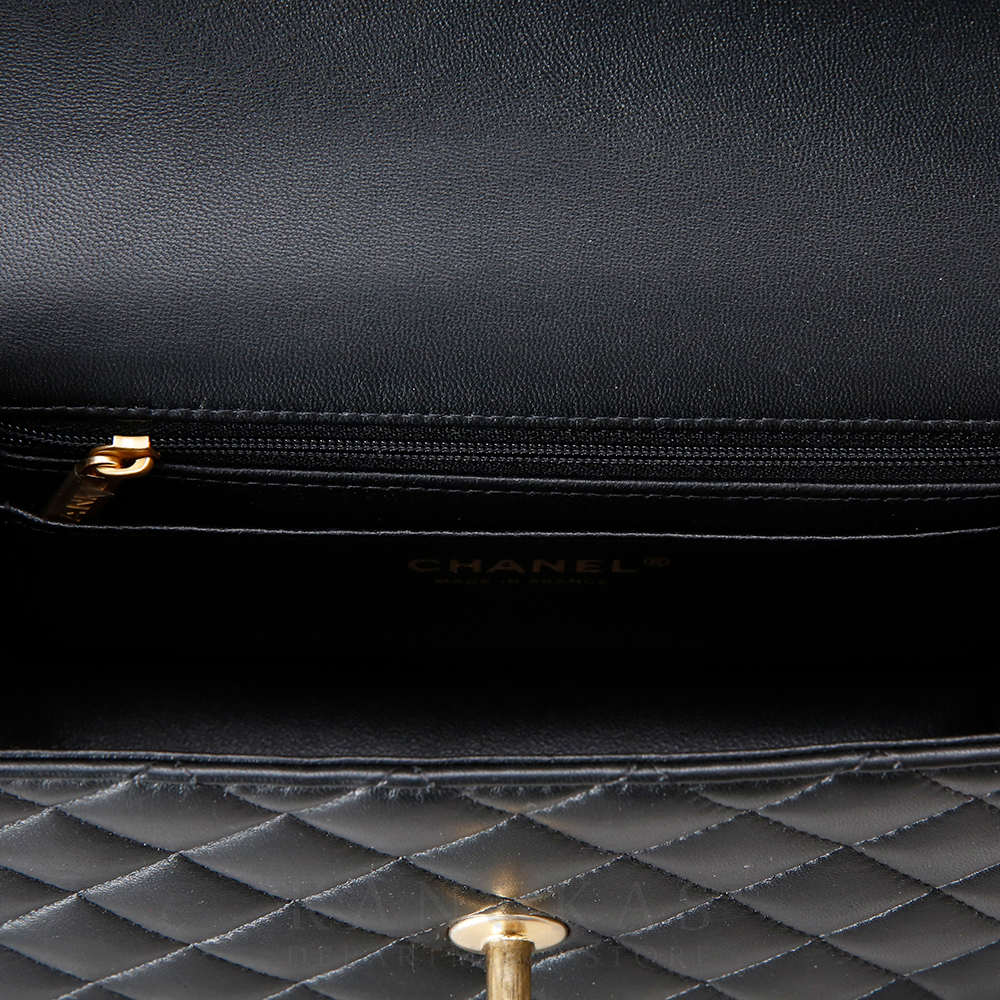 CHANEL(NEW)샤넬 클래식 램스킨 뉴미니 탑핸들 (새상품) NEW PRODUCT