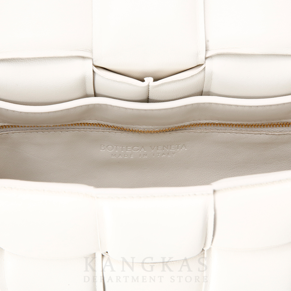 BOTTEGA VENETA(USED)보테가베네타 패딩 카세트백