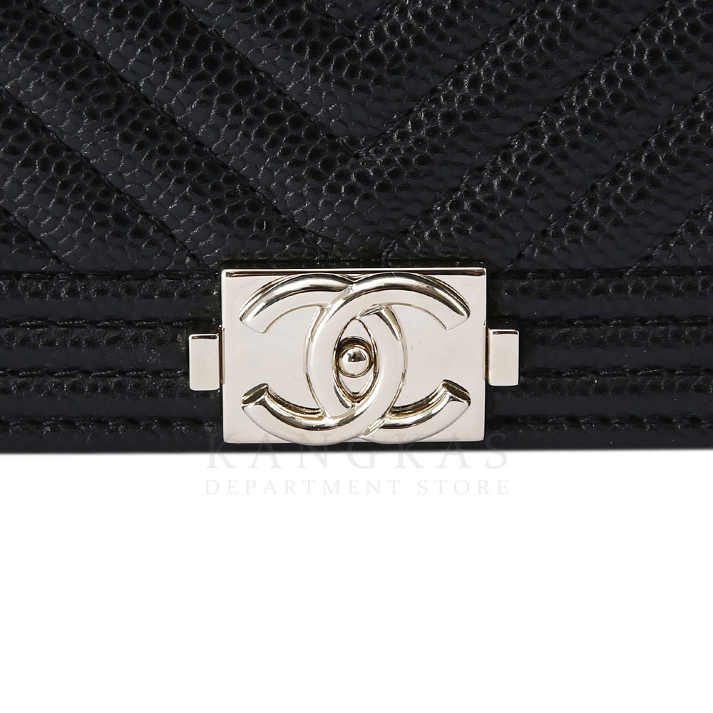 CHANEL(NEW)샤넬 보이샤넬 쉐브론 WOC (새상품) NEW PRODUCT