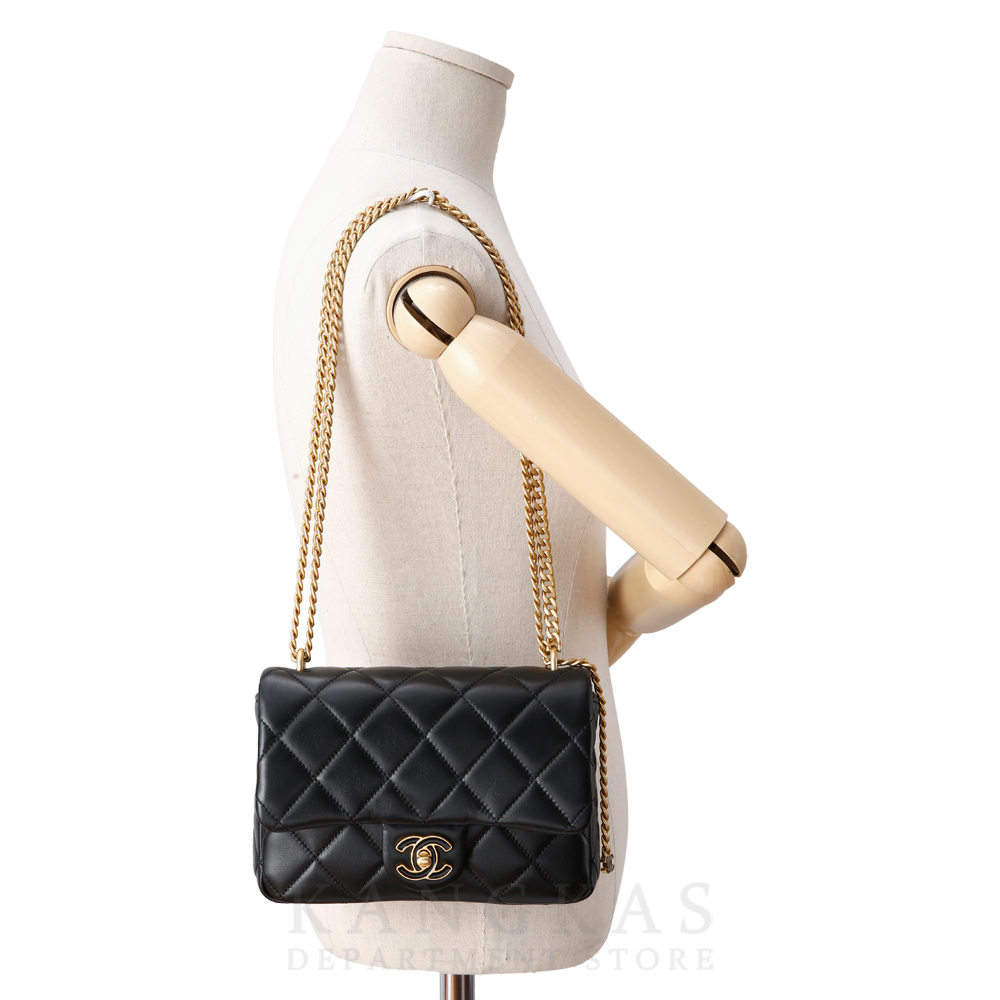 CHANEL(NEW)샤넬 뉴 로고시즌 체인 숄더백 (새상품) NEW PRODUCT