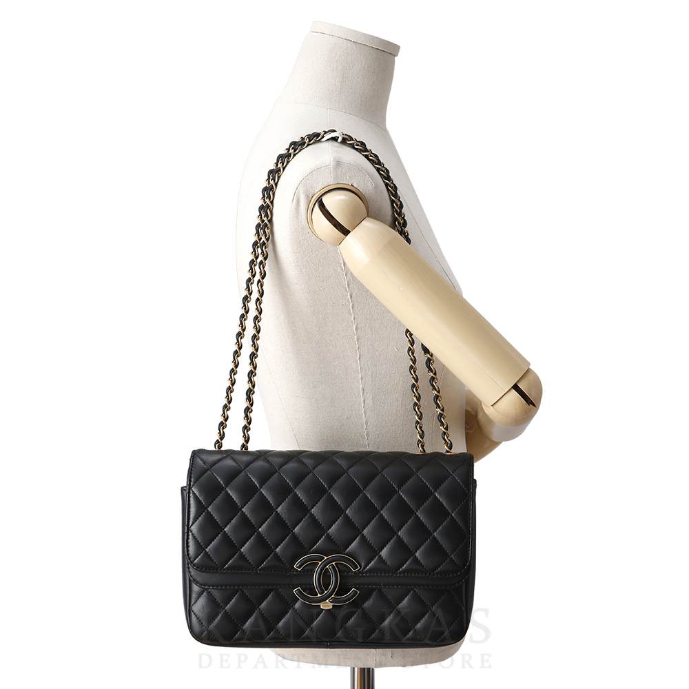 CHANEL(USED)샤넬 시즌 CC로고 플랩 체인백