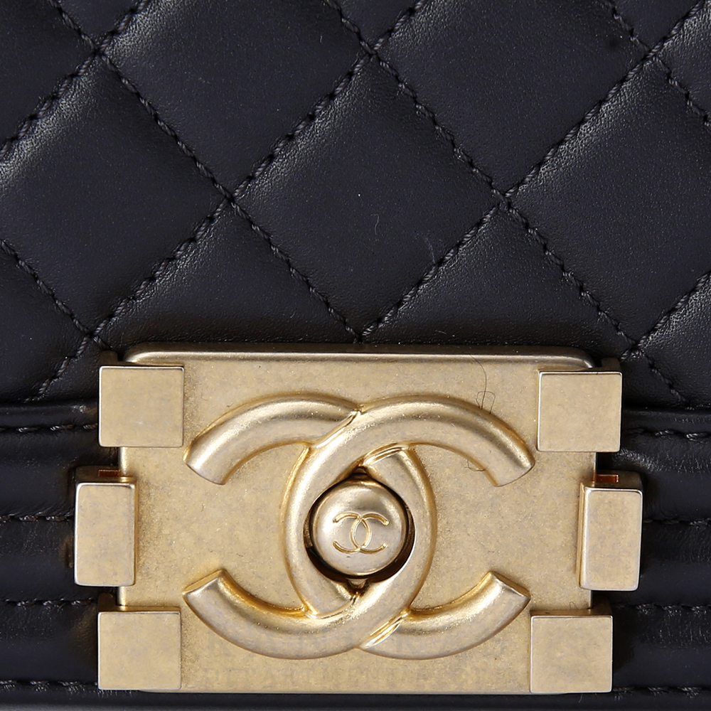 CHANEL(USED)샤넬 시즌 보이샤넬 램스킨 미듐