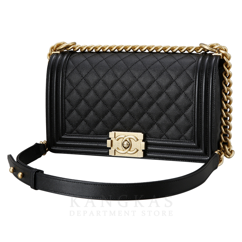 CHANEL(NEW)샤넬 보이샤넬 캐비어 미듐 금장 (새상품) NEW PRODUCT