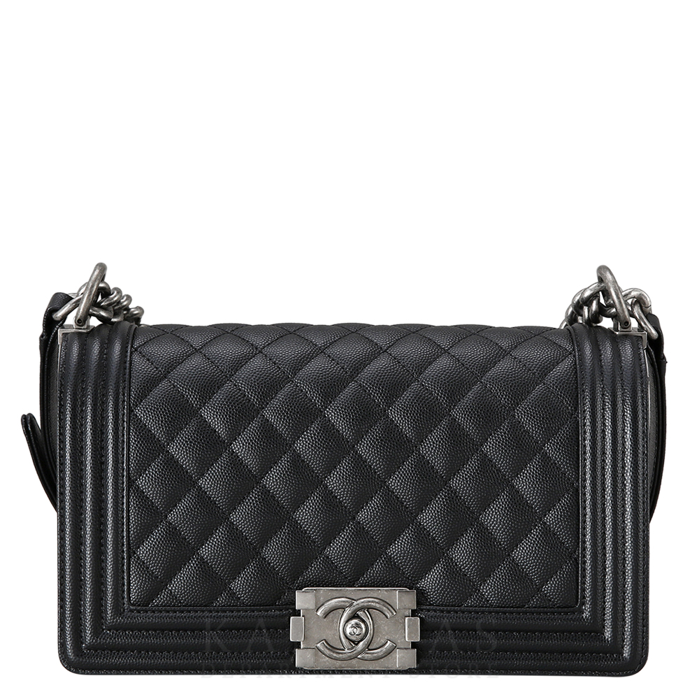 CHANEL(NEW)샤넬 보이샤넬 캐비어 미듐 은장 (새상품) NEW PRODUCT