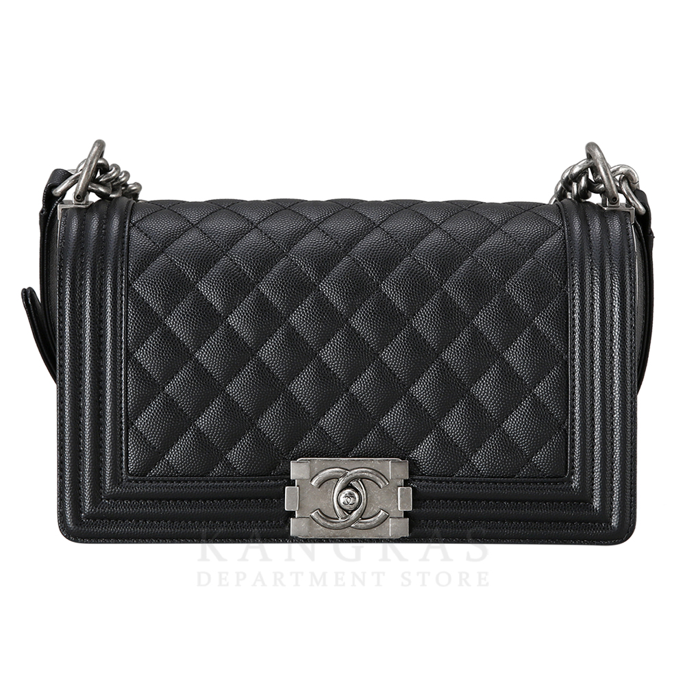 CHANEL(NEW)샤넬 보이샤넬 캐비어 미듐 은장 (새상품) NEW PRODUCT