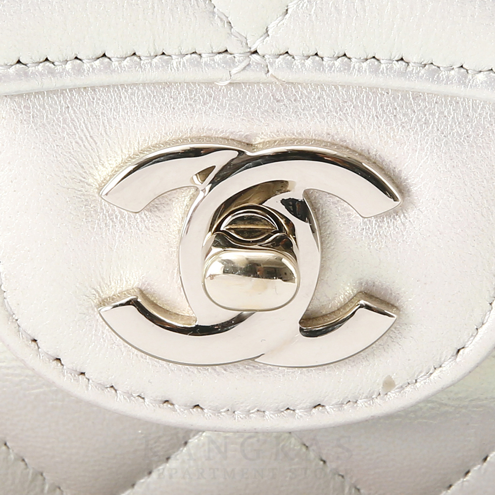 CHANEL(USED)샤넬 클래식 램스킨 미듐