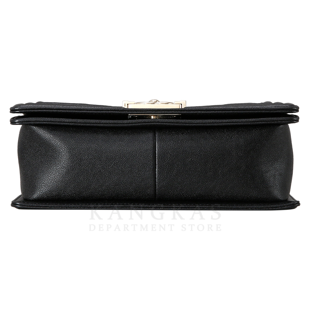 CHANEL(USED)샤넬 보이샤넬 캐비어 쉐브론 미듐