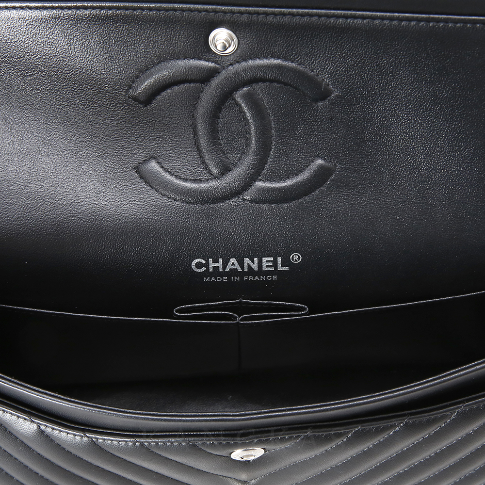 CHANEL(USED)샤넬 클래식 플랩백 쉐브론 미듐