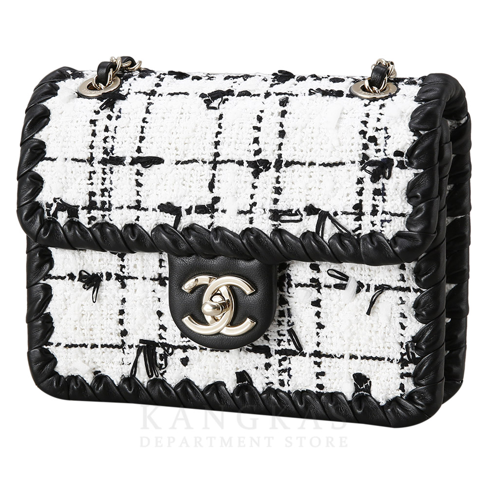 CHANEL(NEW)샤넬 시즌 트위드 플랩백 (새상품) NEW PRODUCT