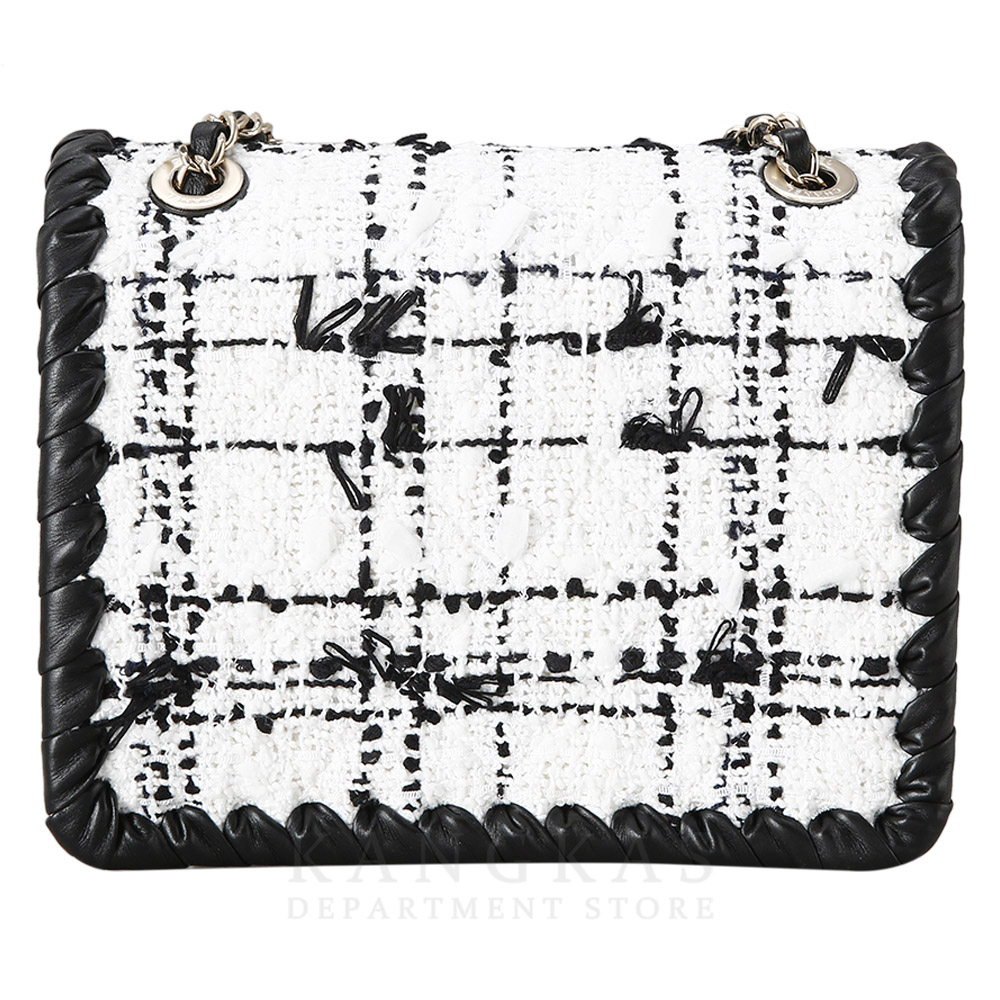 CHANEL(NEW)샤넬 시즌 트위드 플랩백 (새상품) NEW PRODUCT