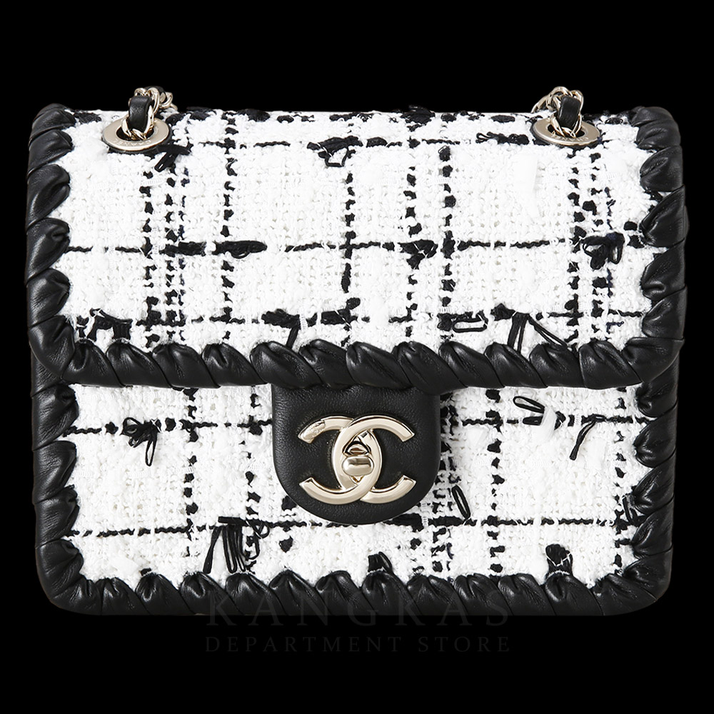 CHANEL(NEW)샤넬 시즌 트위드 플랩백 (새상품) NEW PRODUCT