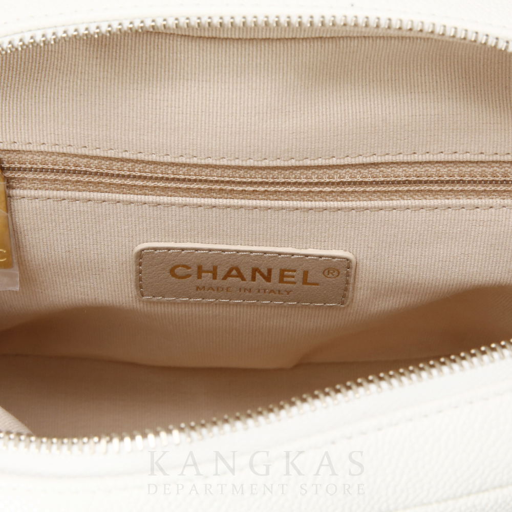 CHANEL(NEW)샤넬 시즌 멜로디 백팩 (새상품) NEW PRODUCT