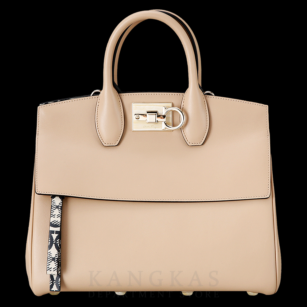 FERRAGAMO(USED)페레가모 간치니 스튜디오백