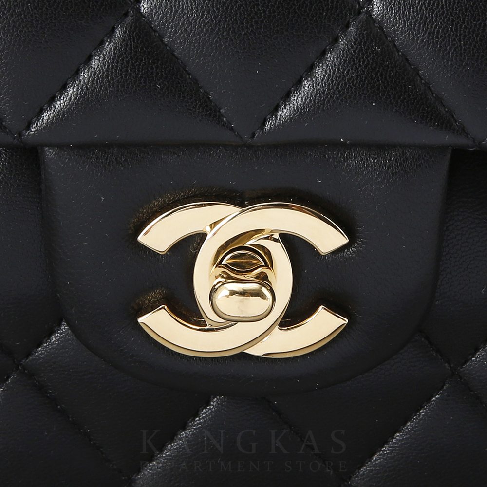 CHANEL(USED)샤넬 클래식 플랩백 램스킨 미듐