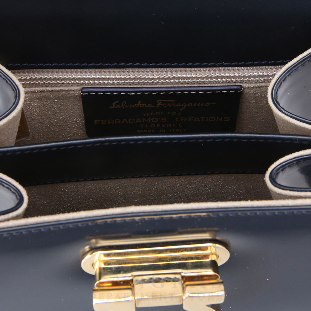 FERRAGAMO(USED)페레가모 켈리 스몰