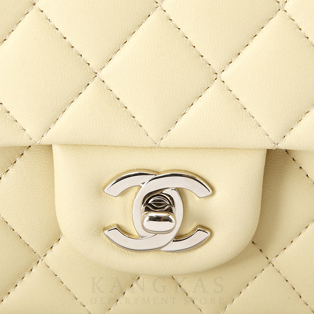 CHANEL(NEW)샤넬 클래식 뉴미니 탑 핸들백 (새상품) NEW PRODUCT