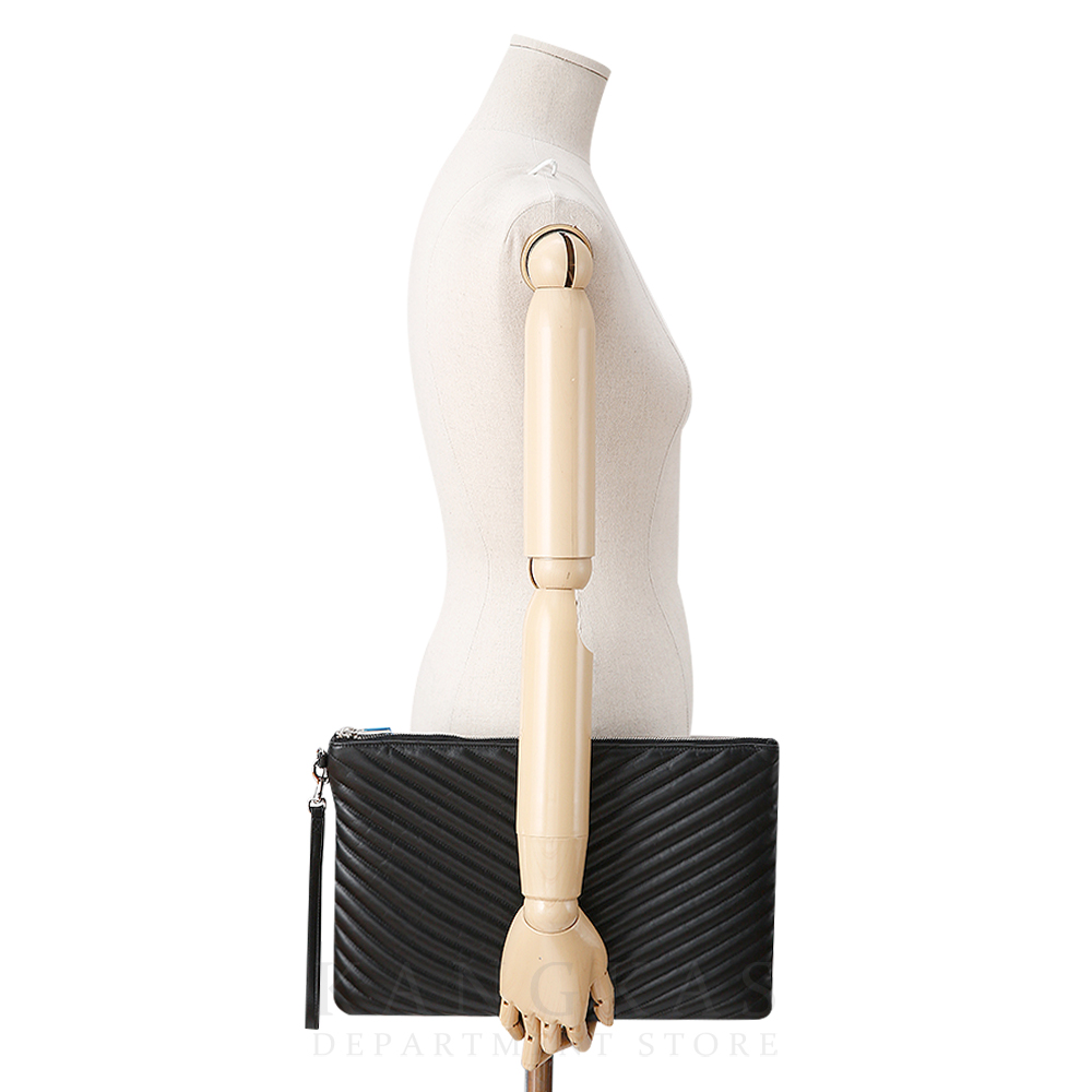 Yves Saint Laurent(NEW)생로랑 440222 모노그램 쉐브론 클러치 (새상품) NEW PRODUCT