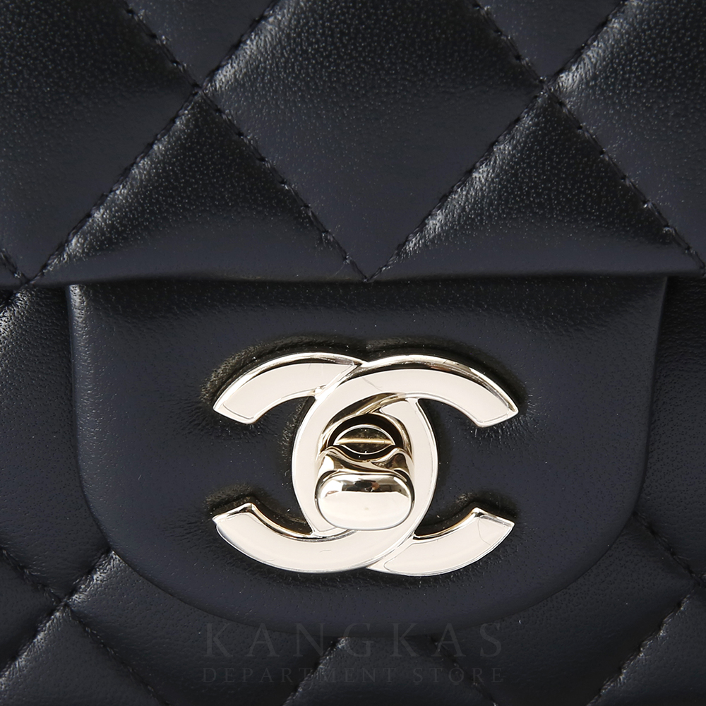 CHANEL(USED)샤넬 클래식 뉴미니 탑 핸들백