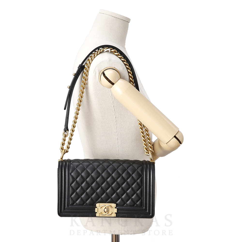 CHANEL(USED)샤넬 보이샤넬 캐비어 미듐 금장