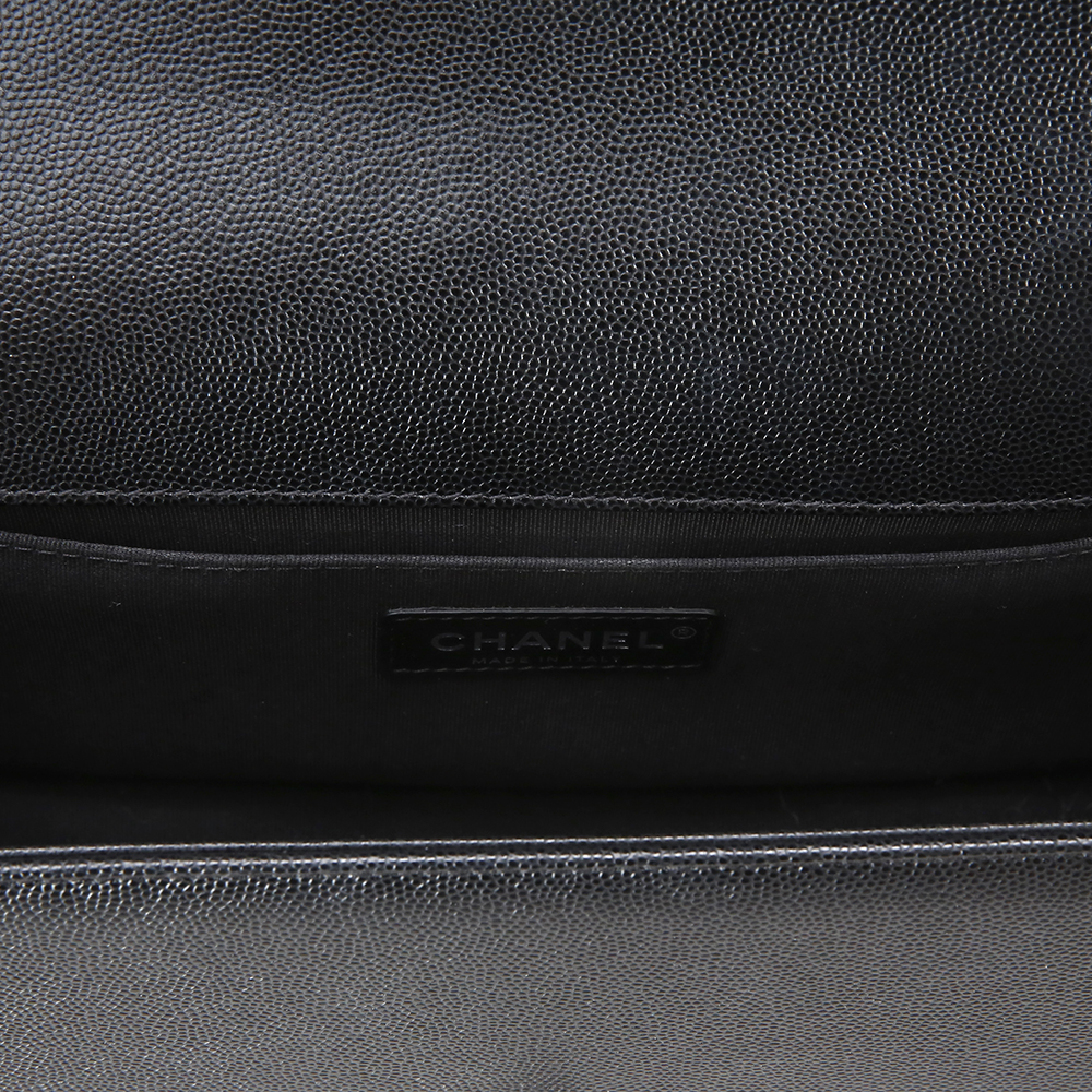 CHANEL(USED)샤넬 보이샤넬 캐비어 미듐 은장