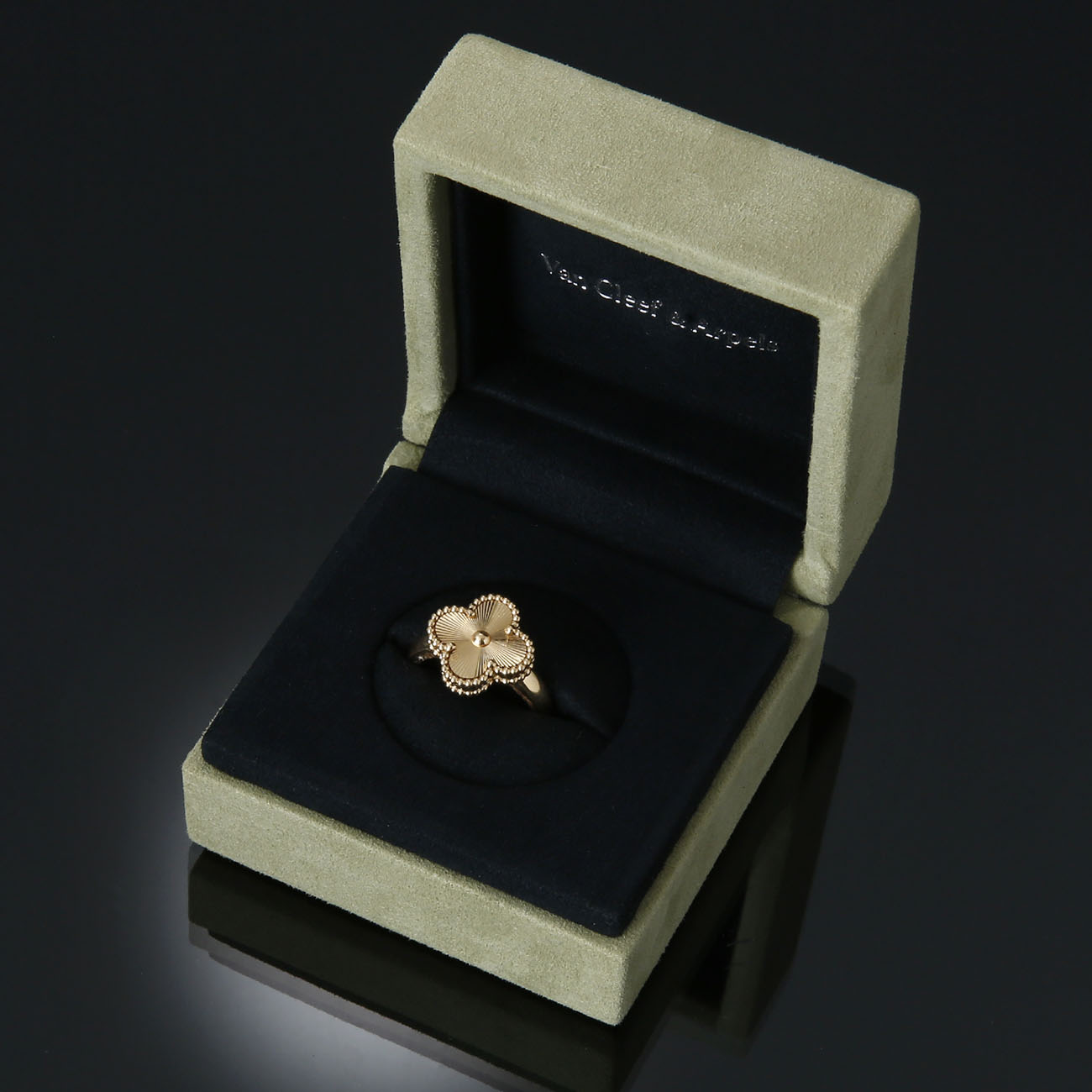 Van Cleef & Arpels(USED)반클리프앤아펠 빈티지 알함브라 링 #55
